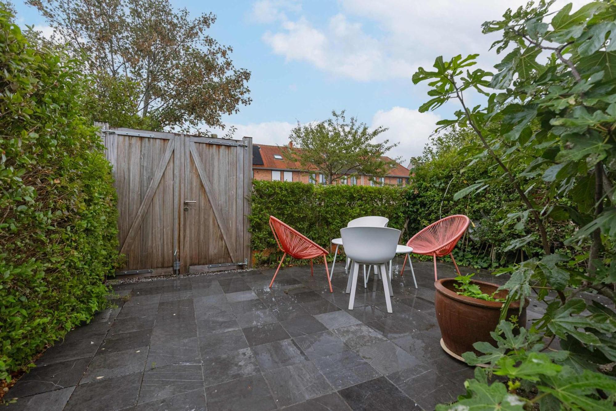Huswell - Cosy With City Garden *
